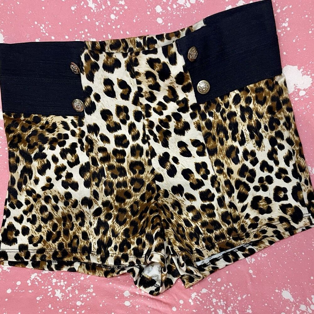 Women's Mid Rise Cheeta Print Pull-On Shorts Size Medium Vintage Micro Shorts